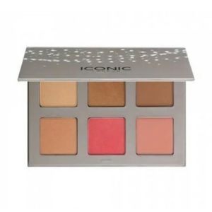 Iconic London Blaze Chaser face pallette